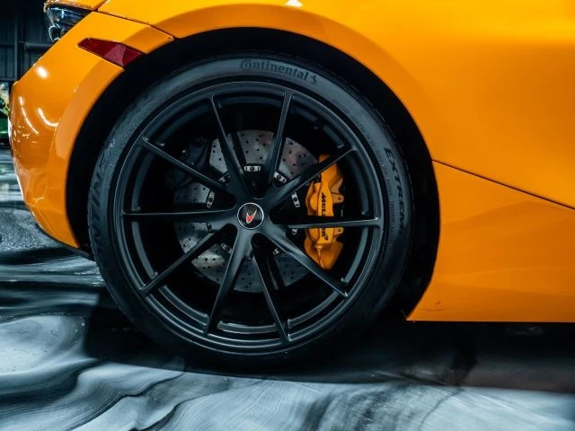 2018 McLaren 720S - Image 20 of 21