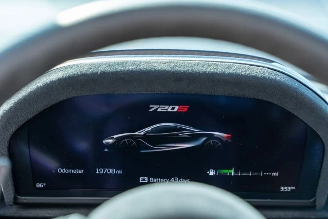 2018 McLaren 720S - Image 16 of 19