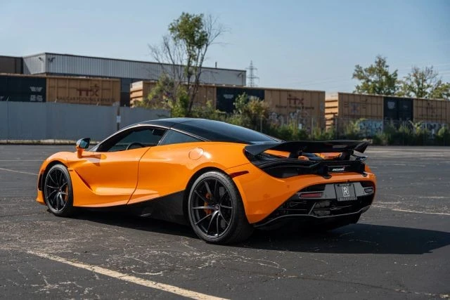 2018 McLaren 720S - Image 11 of 19