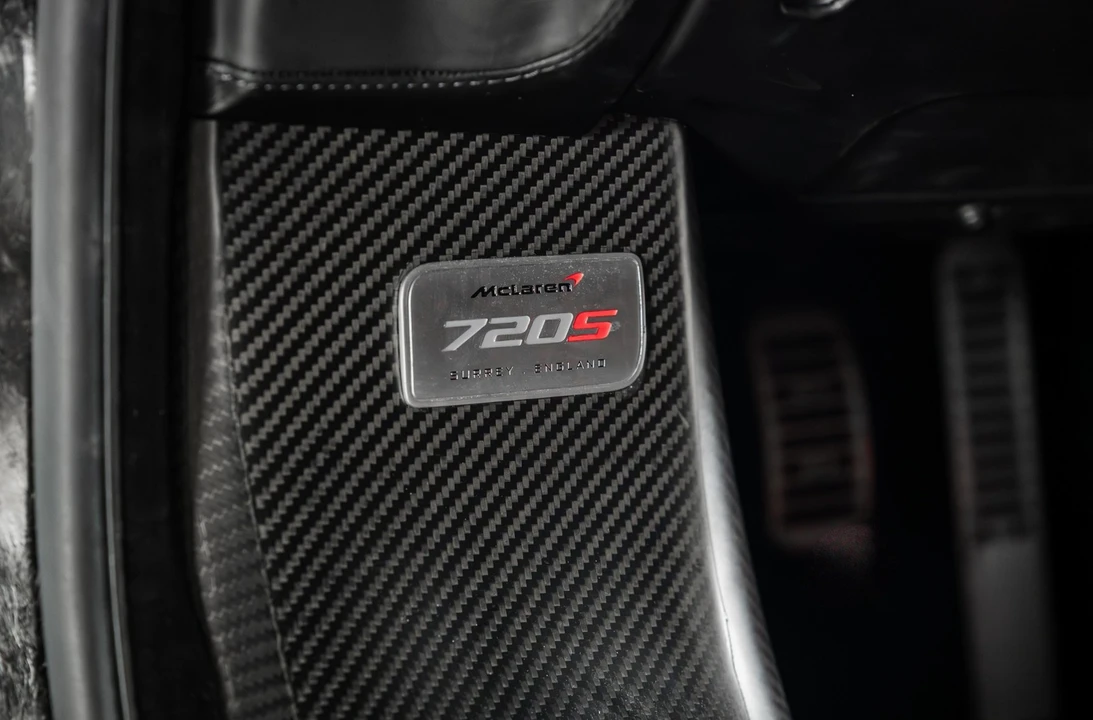 2018 McLaren 720S - Image 27 of 31