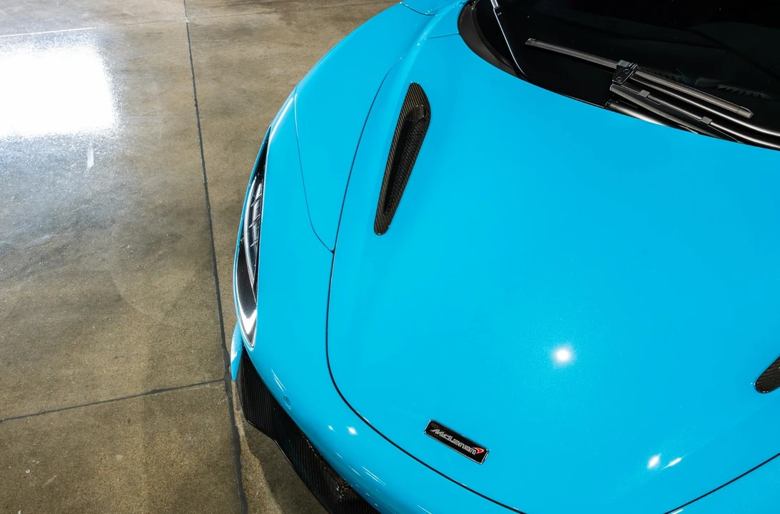 2018 McLaren 720S - Image 18 of 31