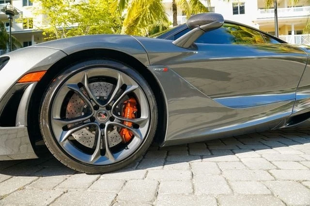 2018 McLaren 720S - Image 14 of 21
