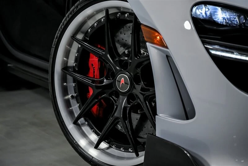 2018 McLaren 720S - Image 4 of 21
