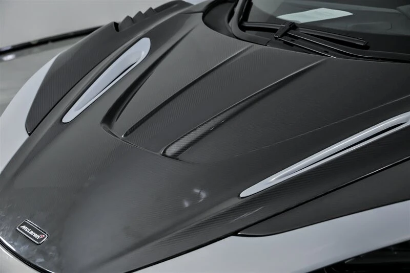 2018 McLaren 720S - Image 8 of 21