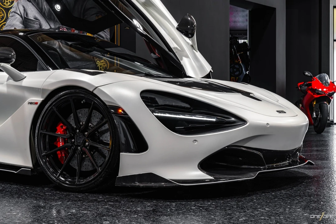 2018 McLaren 720S - Image 3 of 12