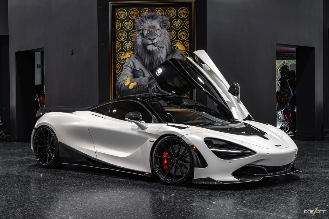 2018 McLaren 720S - Image 2 of 12