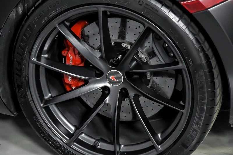 2018 McLaren 720S - Image 20 of 21