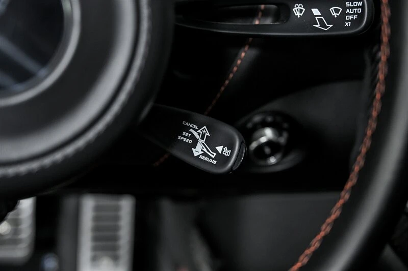 2018 McLaren 720S - Image 25 of 31