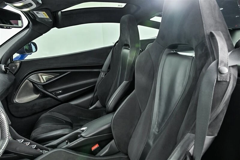2018 McLaren 720S - Image 28 of 31