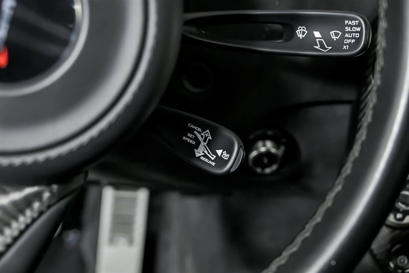 2018 McLaren 720S - Image 31 of 31