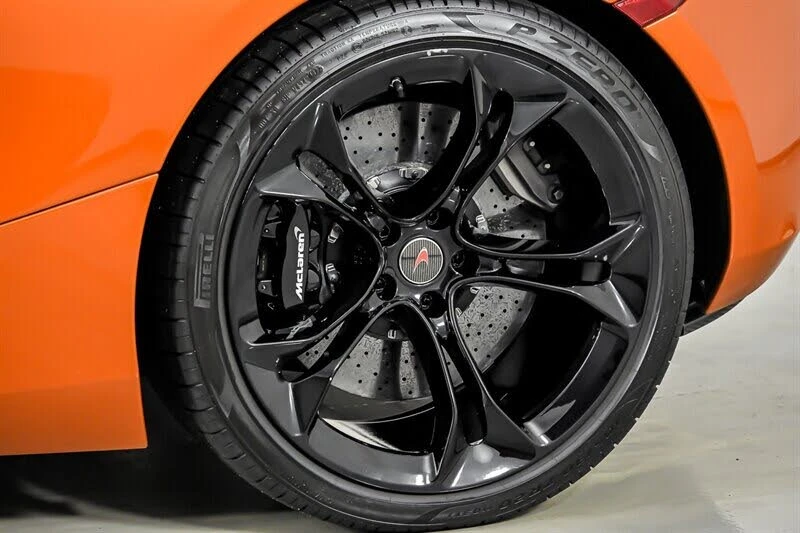 2018 McLaren 720S - Image 13 of 31