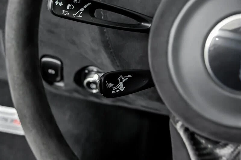 2018 McLaren 720S - Image 30 of 31