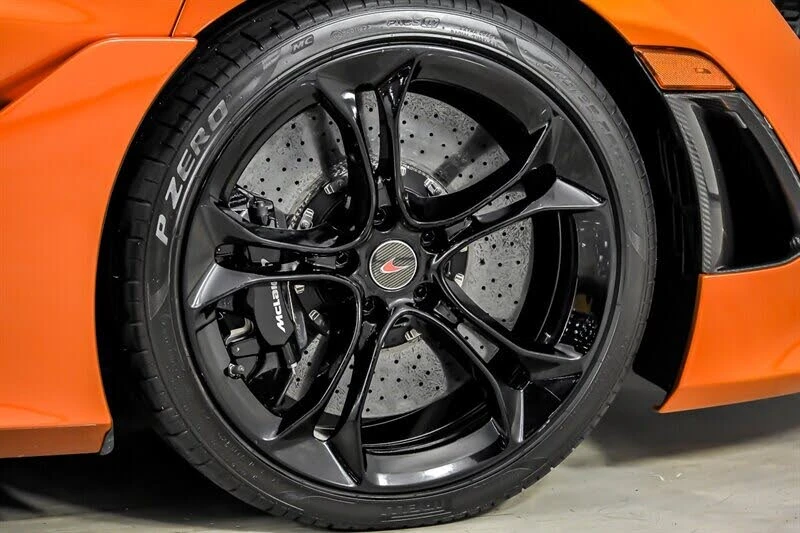 2018 McLaren 720S - Image 19 of 31