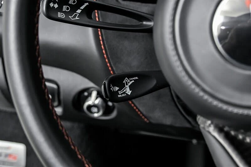 2018 McLaren 720S - Image 27 of 31