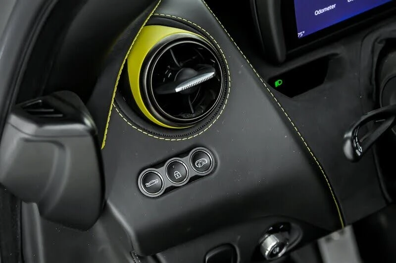 2018 McLaren 720S - Image 25 of 31
