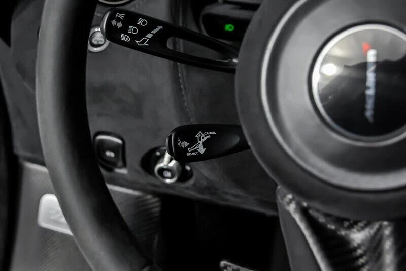 2018 McLaren 720S - Image 31 of 31