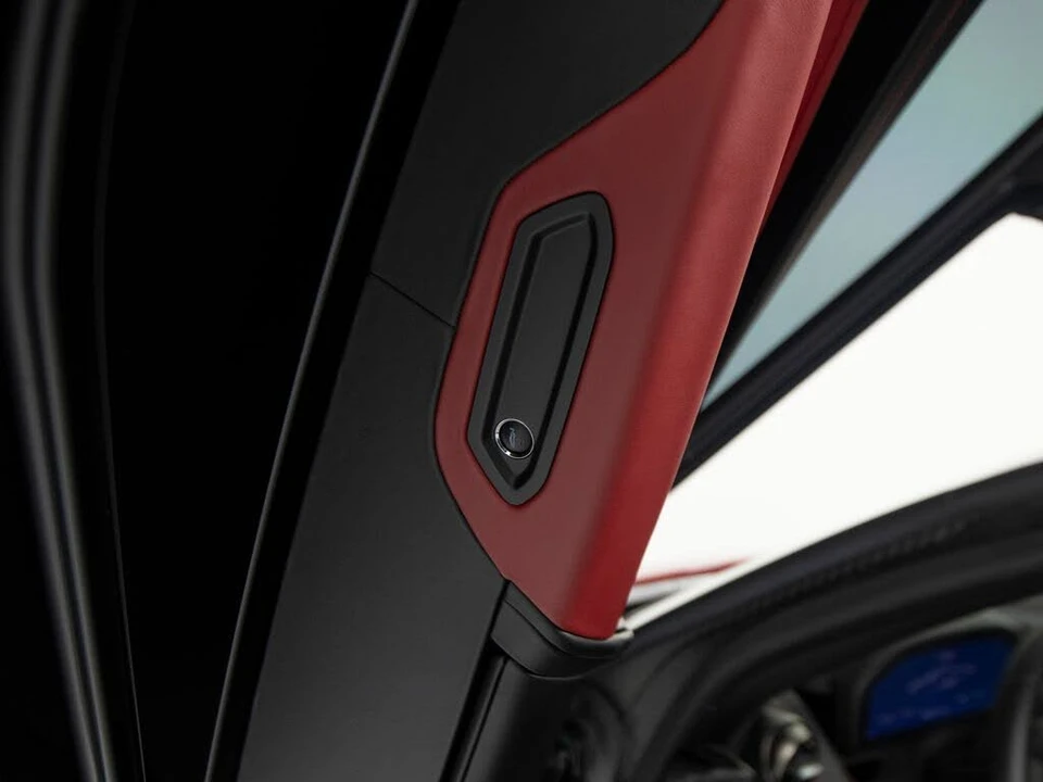 2018 McLaren 720S - Image 11 of 31