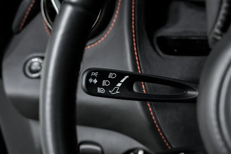 2018 McLaren 720S - Image 23 of 31