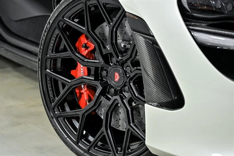 2018 McLaren 720S - Image 3 of 31