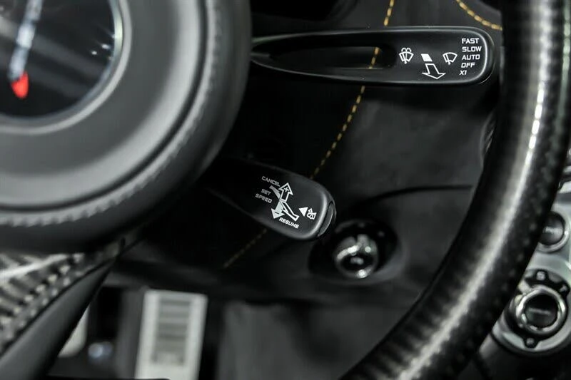2018 McLaren 720S - Image 26 of 31