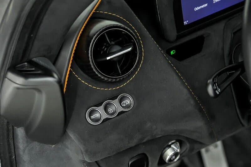 2018 McLaren 720S - Image 19 of 31