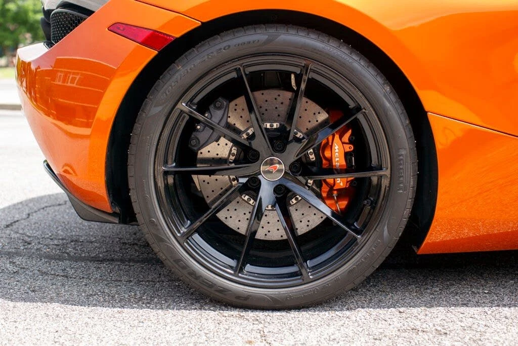 2018 McLaren 720S - Image 16 of 31