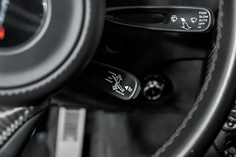 2018 McLaren 720S - Image 31 of 31