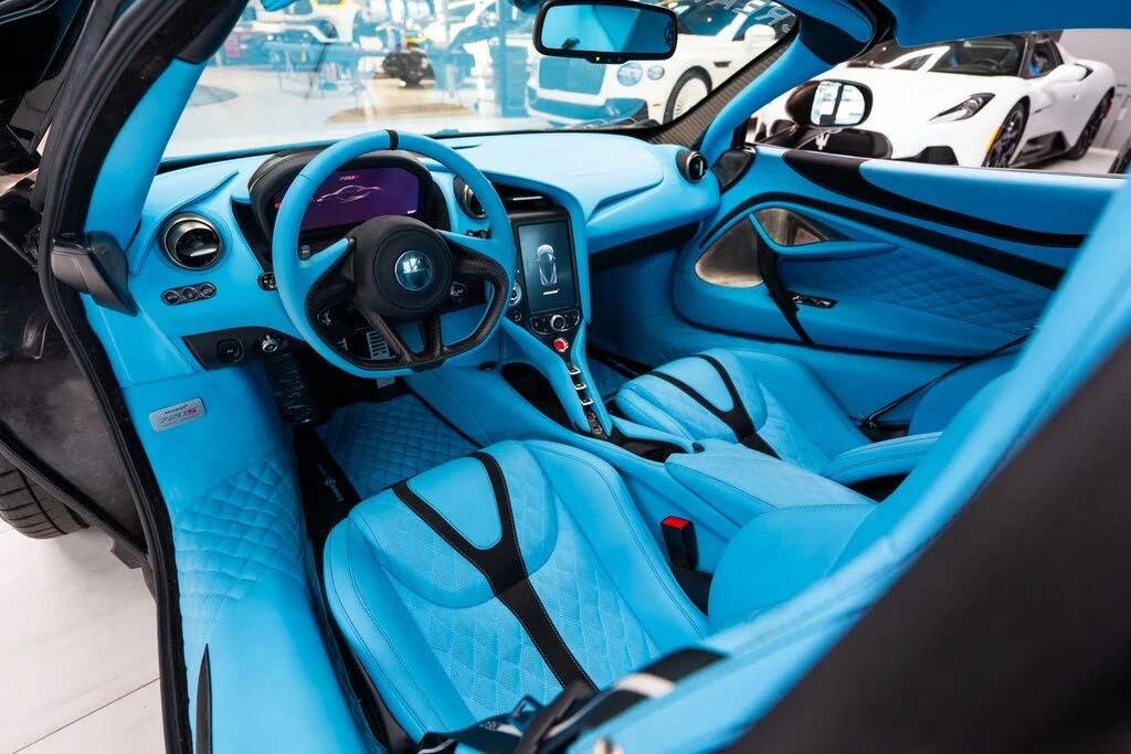 2018 McLaren 720S - Image 8 of 19
