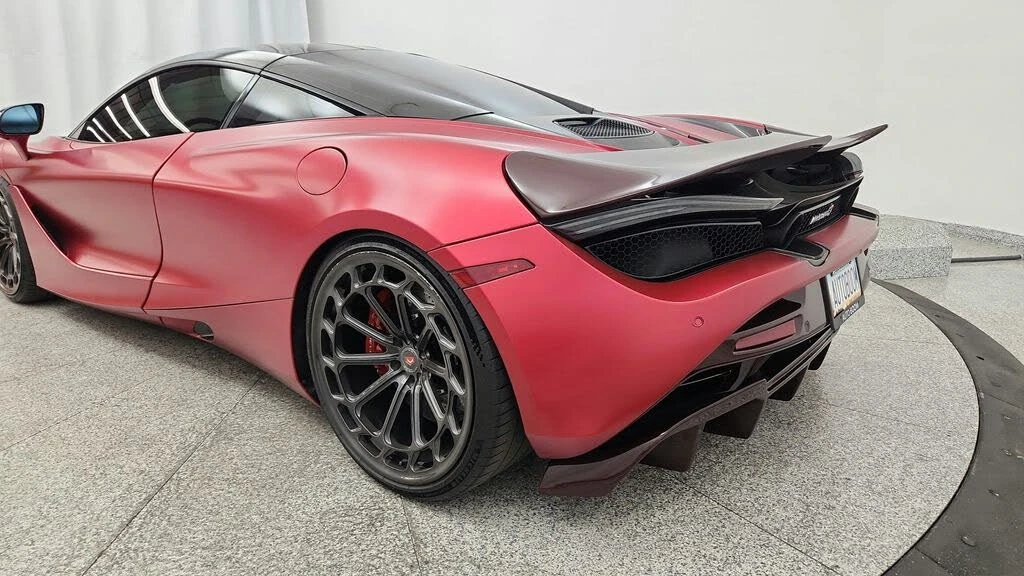 2018 McLaren 720S - Image 17 of 31