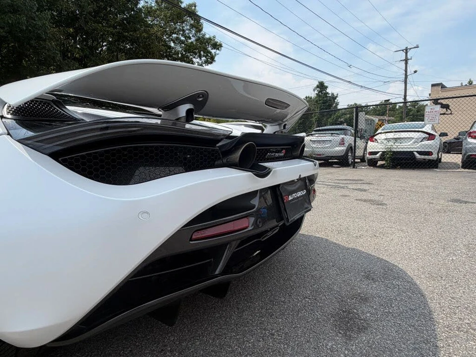 2018 McLaren 720S - Image 31 of 31