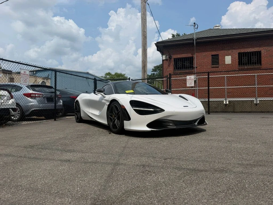 2018 McLaren 720S - Image 4 of 31