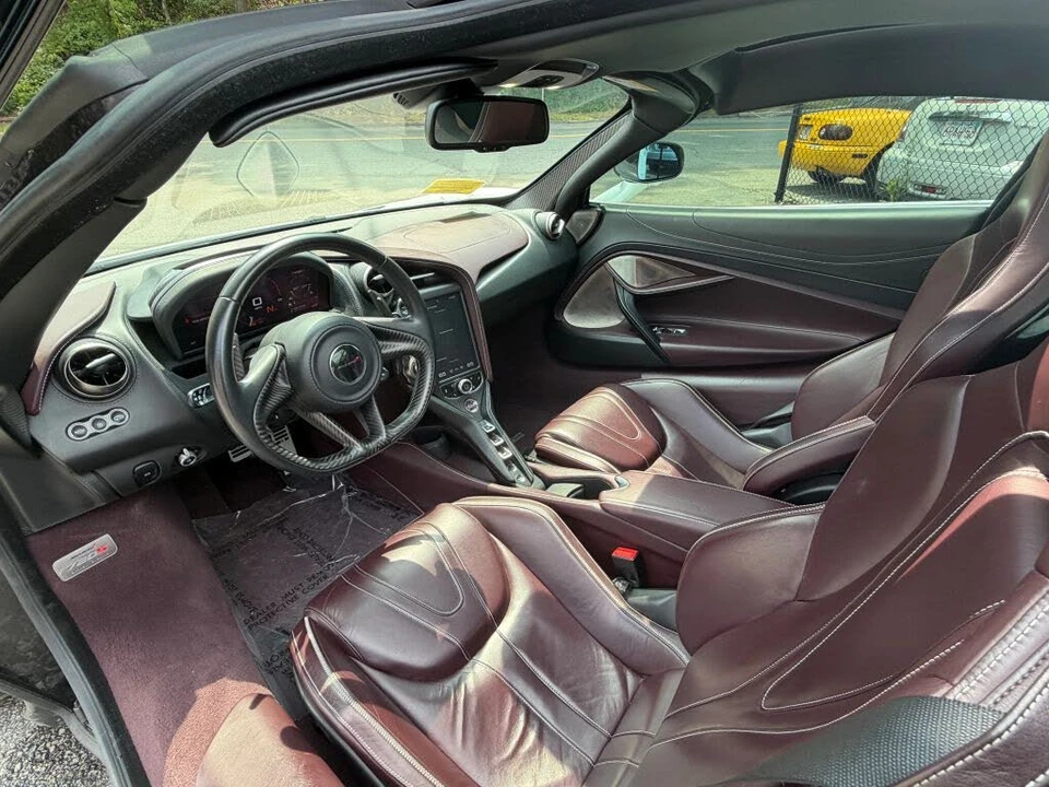 2018 McLaren 720S - Image 16 of 31