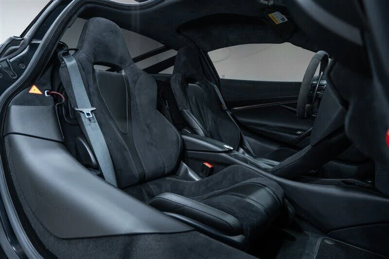 2018 McLaren 720S - Image 28 of 31