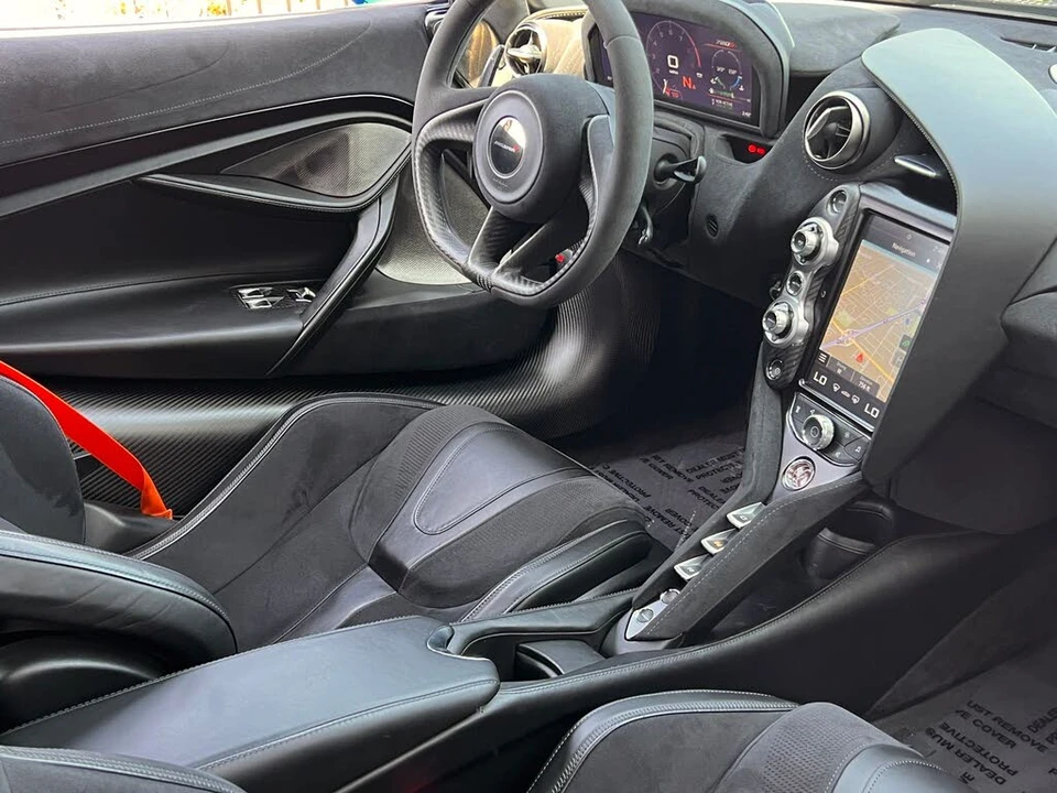 2018 McLaren 720S - Image 2 of 31