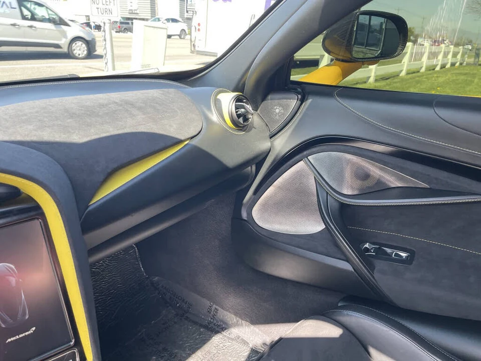 2018 McLaren 720S - Image 26 of 30