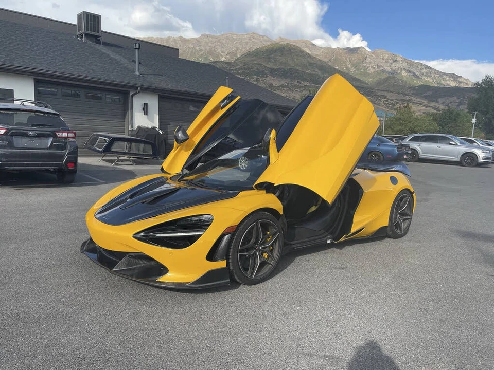 2018 McLaren 720S - Image 7 of 30