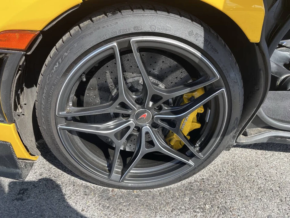 2018 McLaren 720S - Image 19 of 30