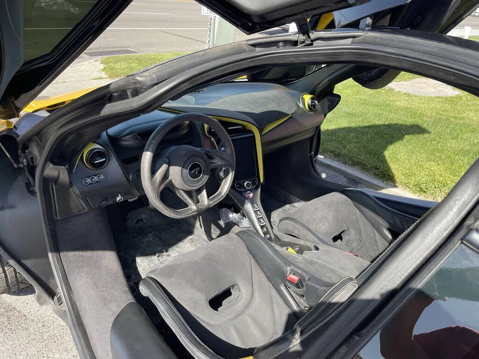 2018 McLaren 720S - Image 23 of 30