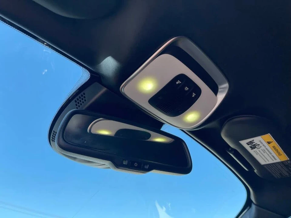 2018 McLaren 720S - Image 28 of 30