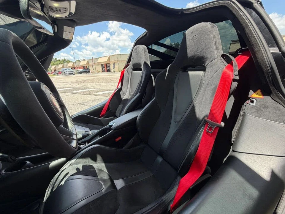 2018 McLaren 720S - Image 19 of 22