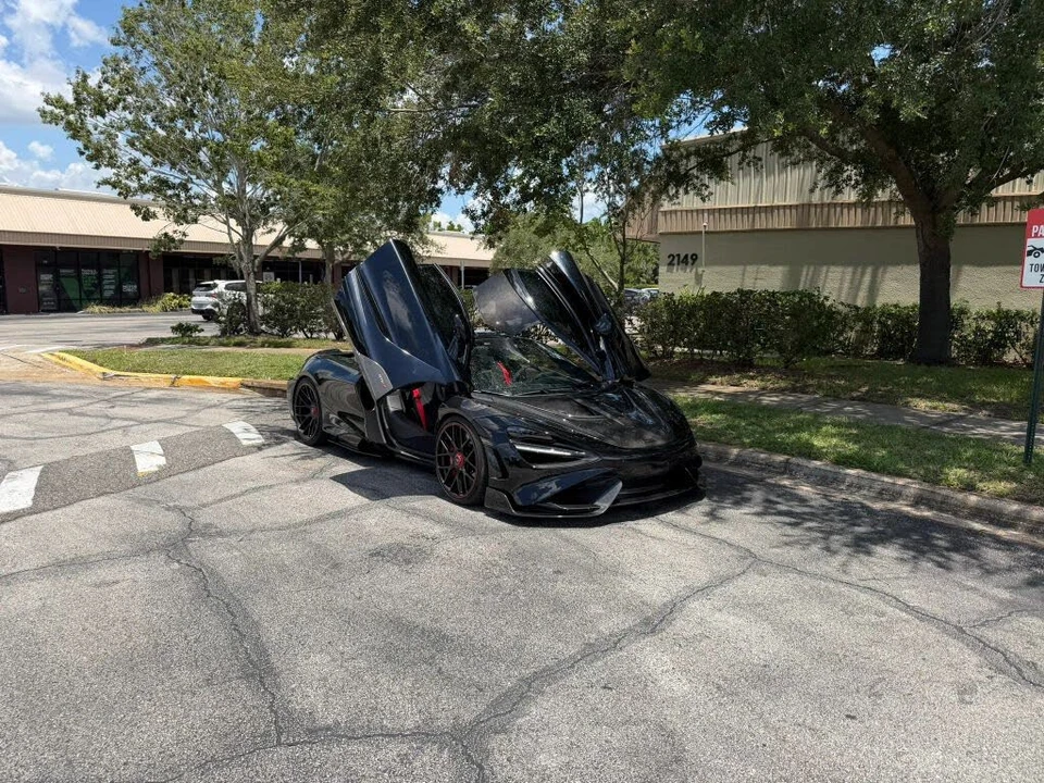 2018 McLaren 720S - Image 2 of 22