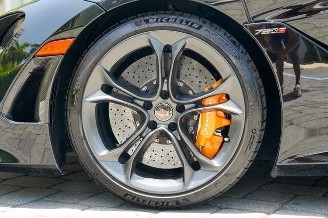 2018 McLaren 720S - Image 14 of 31