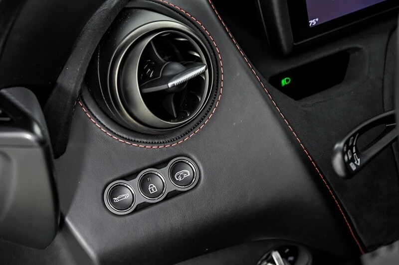 2018 McLaren 720S - Image 22 of 31