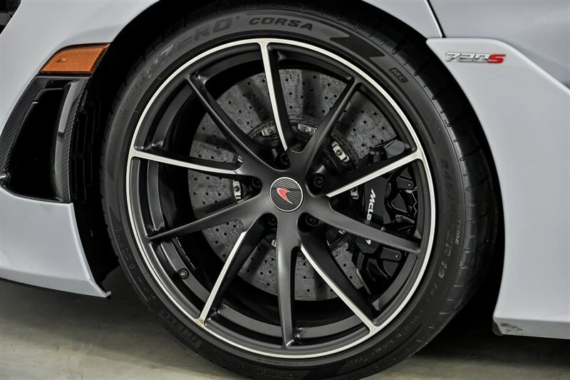 2018 McLaren 720S - Image 15 of 31