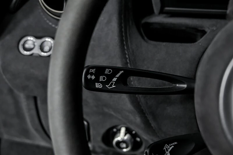 2018 McLaren 720S - Image 29 of 31