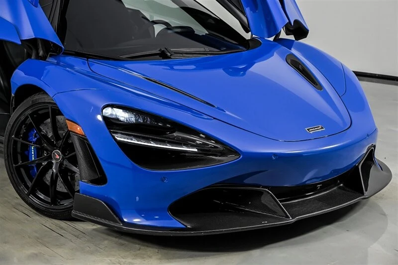 2018 McLaren 720S - Image 2 of 31