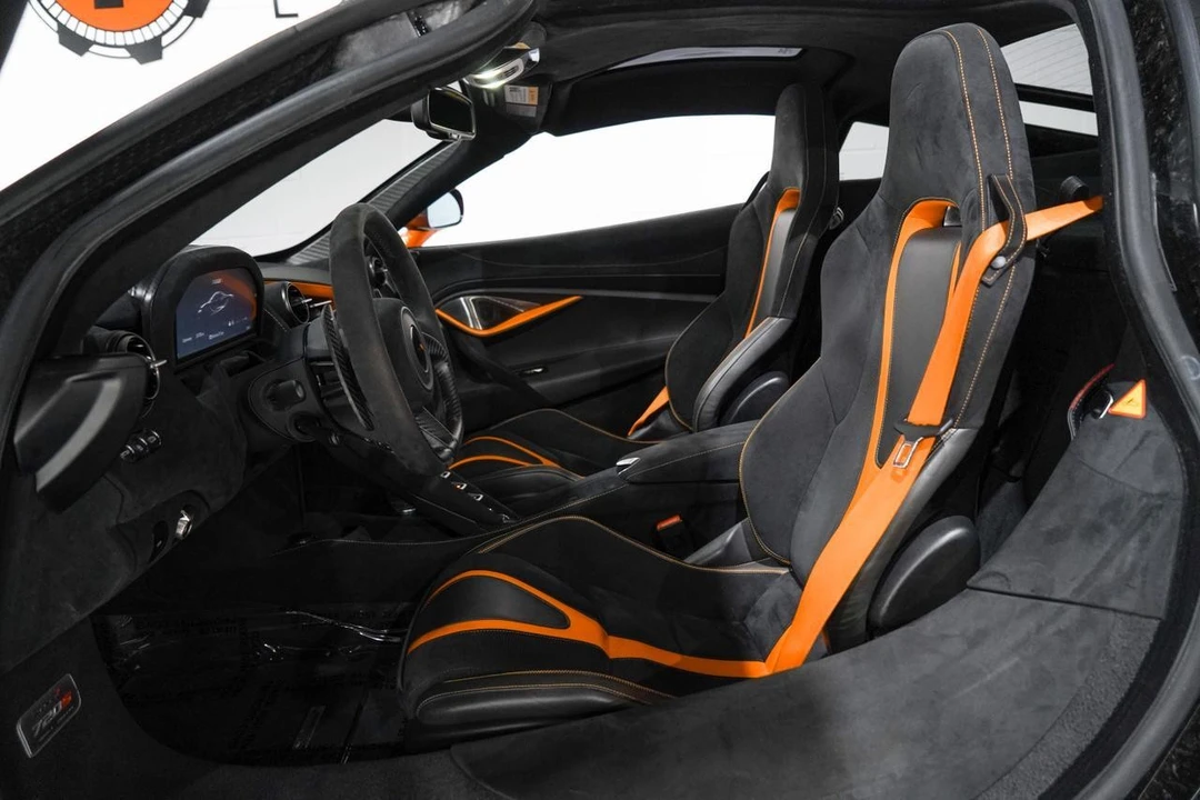 2018 McLaren 720S - Image 9 of 21