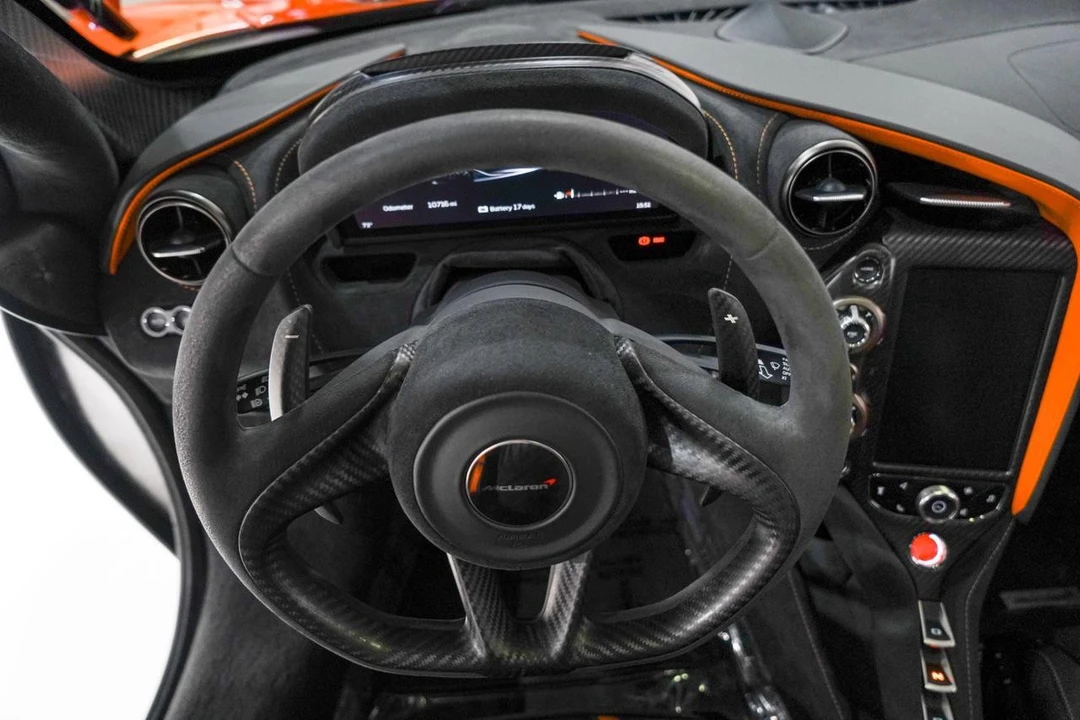 2018 McLaren 720S - Image 11 of 21