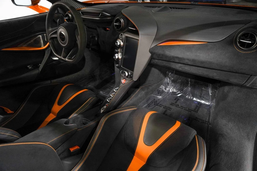 2018 McLaren 720S - Image 17 of 31