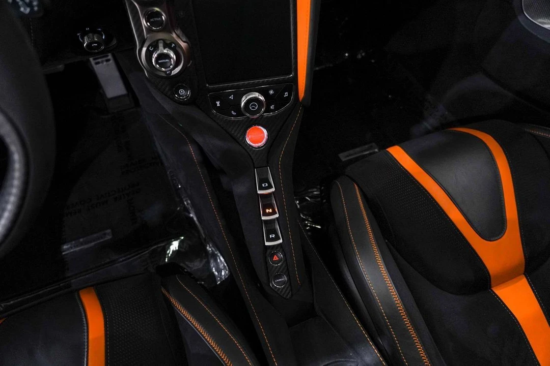 2018 McLaren 720S - Image 13 of 31